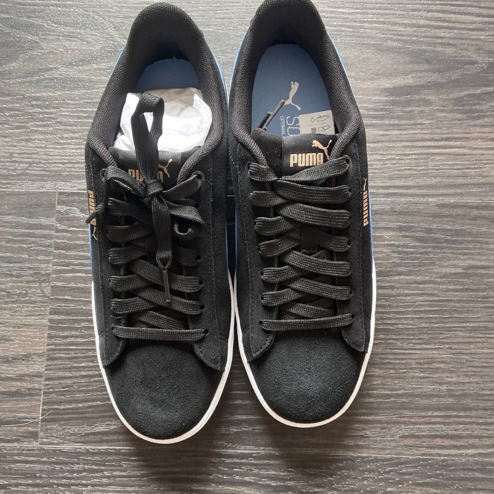 Puma Sneakers